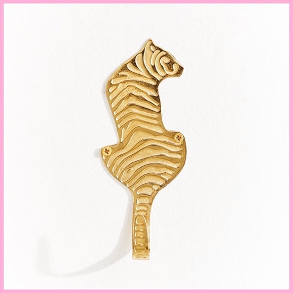 Urban Outfitters Other - Urban Outfitters Tiger Cutout Hook ⋆ Set of 2 ⋆